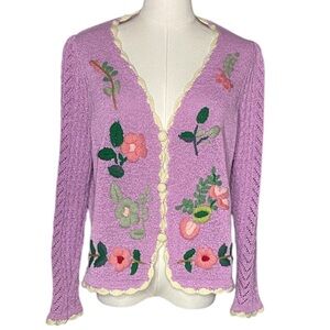 Vtge Style Lavender Floral Embroidered Knit Cardigan Scalloped Trim 
Size L/XL